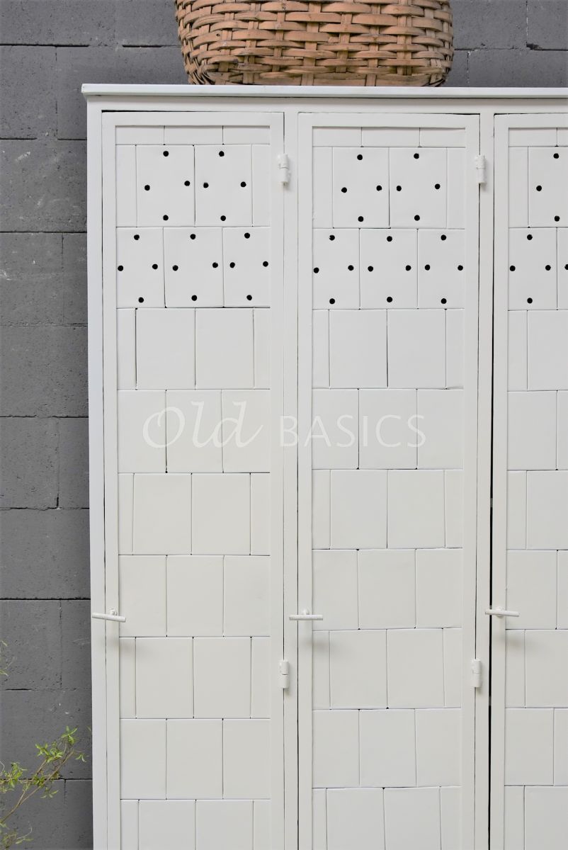 Detail van Lockerkast Cubiquewit, wit, materiaal staal